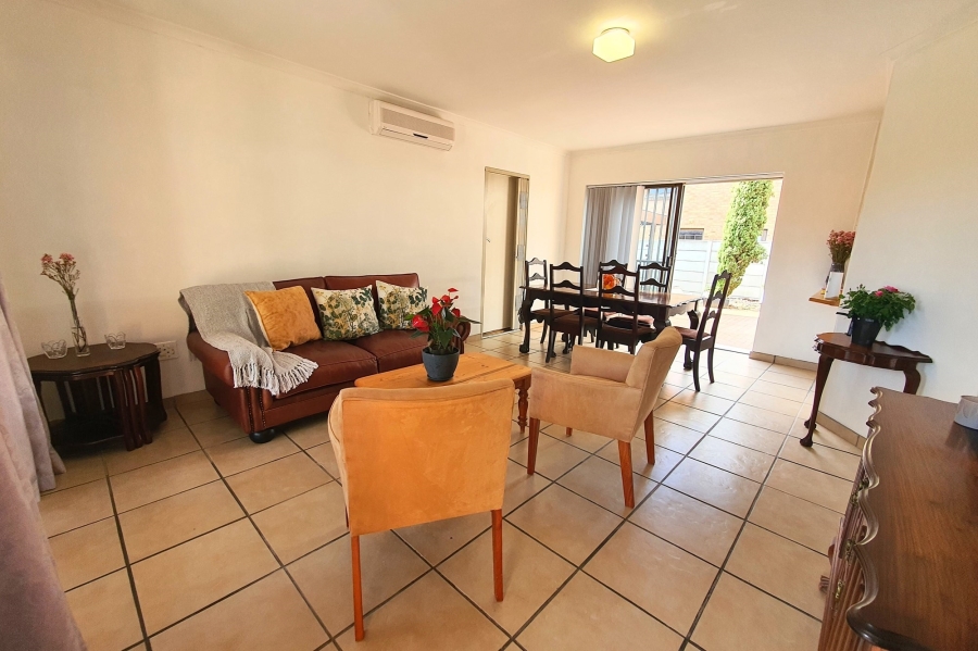 2 Bedroom Property for Sale in Ruwari Western Cape
